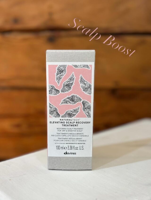 Boosta hårets välmående efter vintern med Davines Elevating leave in spray med goda bakterier för ditt hårbotten!Ett starkt och glansigt hår får man när hårbottnet mår bra.Passar perfekt nu när vi snart kan lämna bort mössorna och det kanske kliar eller känns irriterat i hårbotten efter vintern.
Lätt att spraya i och lämna kvar!🌷🌸Tehosta hiuspohjan hyvinvointia talven jälkeen Davines Elevating -leave-in-suihkeella, joka sisältää hiuspohjalle hyödyllisiä bakteereja.Vahva ja kiiltävä hius alkaa hyvinvoivasta hiuspohjasta.
Tuote sopii täydellisesti juuri nyt, kun pipot jäävät vähemmälle käytölle ja hiuspohja saattaa talven jälkeen kutista tai tuntua ärtyneeltä. ✨💆‍♀️🌿#davineselevating #davineselevatingscalprecovery #hiuspohjanhoito #hairscalp