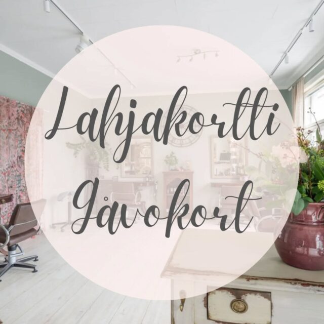 Ystävänpäivä lähestyy, yllätä läheisesi lahjakortilla Elizaan!🩷Lahjakortin voi käyttää mm intialaiseen päähierontaan, hiustenleikkauseen, tuotteisiin, kasvivärjäykseen tai vaikkapa ihanaan Eliza Hair Spa Deluxe hoitoon - saat itse päättää antamasi summan/palvelun.
Lahjakortteja voi ostaa Rauhankadulta ja Kirkkotorilta, sekä netistä osoitteesta https://saloneliza.com/lahjakortti/ 💆🌸Alla hjärtans dag närmar sig...vill du kanske ge Elizas gåvokort till någon när och kär?💗Du kan köpa våra vackra gåvokort på både Fredsgatan och Kyrkotorget, samt även email gåvokort på nätet. Gåvan går att använda t.ex. till indisk huvudmassage, hårklippning, produkter, växtfärgning eller till en Eliza Hair Spa Deluxe vård.💆💕#ystävänpäivä #allahjärtansdag #kampaamoporvoo #parturikampaamoporvoo #hiusgalleriasalonelizarauhankatu #hiusgalleriasaloneliza #elizaporvoo #elizakirkkotori #elizarauhankatu #vanhaporvoo #lahjaidea #gåvotips #lahjakortti #gåvokort #ihanalahja #elizahairspa #yllätäystävä #frisörborgå #porvoo #borgå